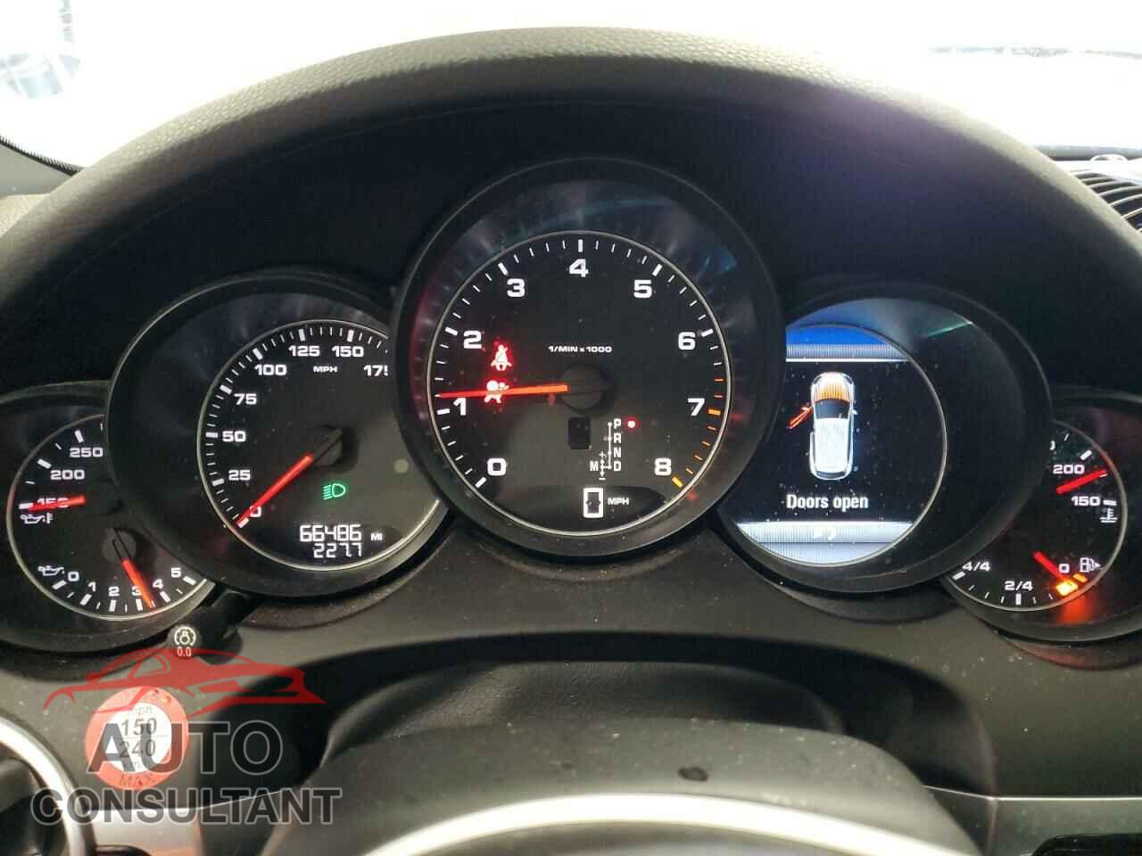 PORSCHE CAYENNE 2017 - WP1AA2A22HKA87640