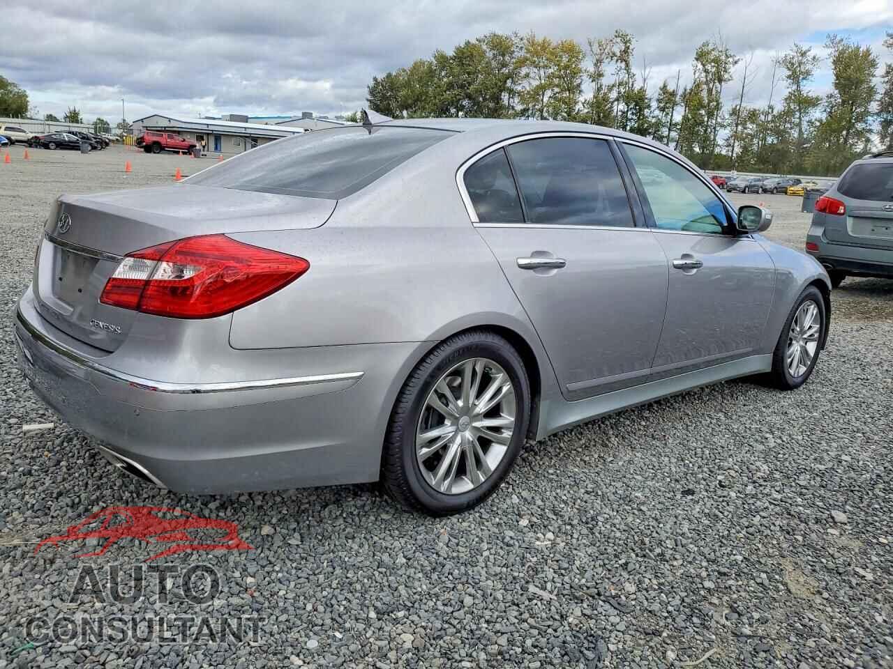 HYUNDAI GENESIS 2013 - KMHGC4DD8DU240868