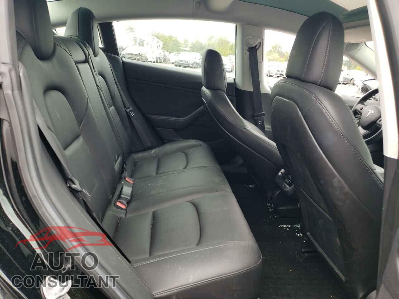 TESLA MODEL 3 2019 - 5YJ3E1EAXKF297708