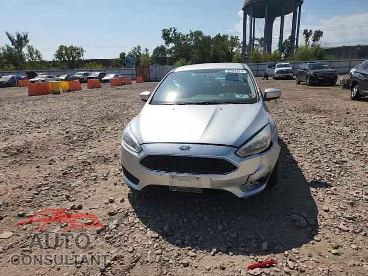 FORD FOCUS 2015 - 1FADP3F26FL360359