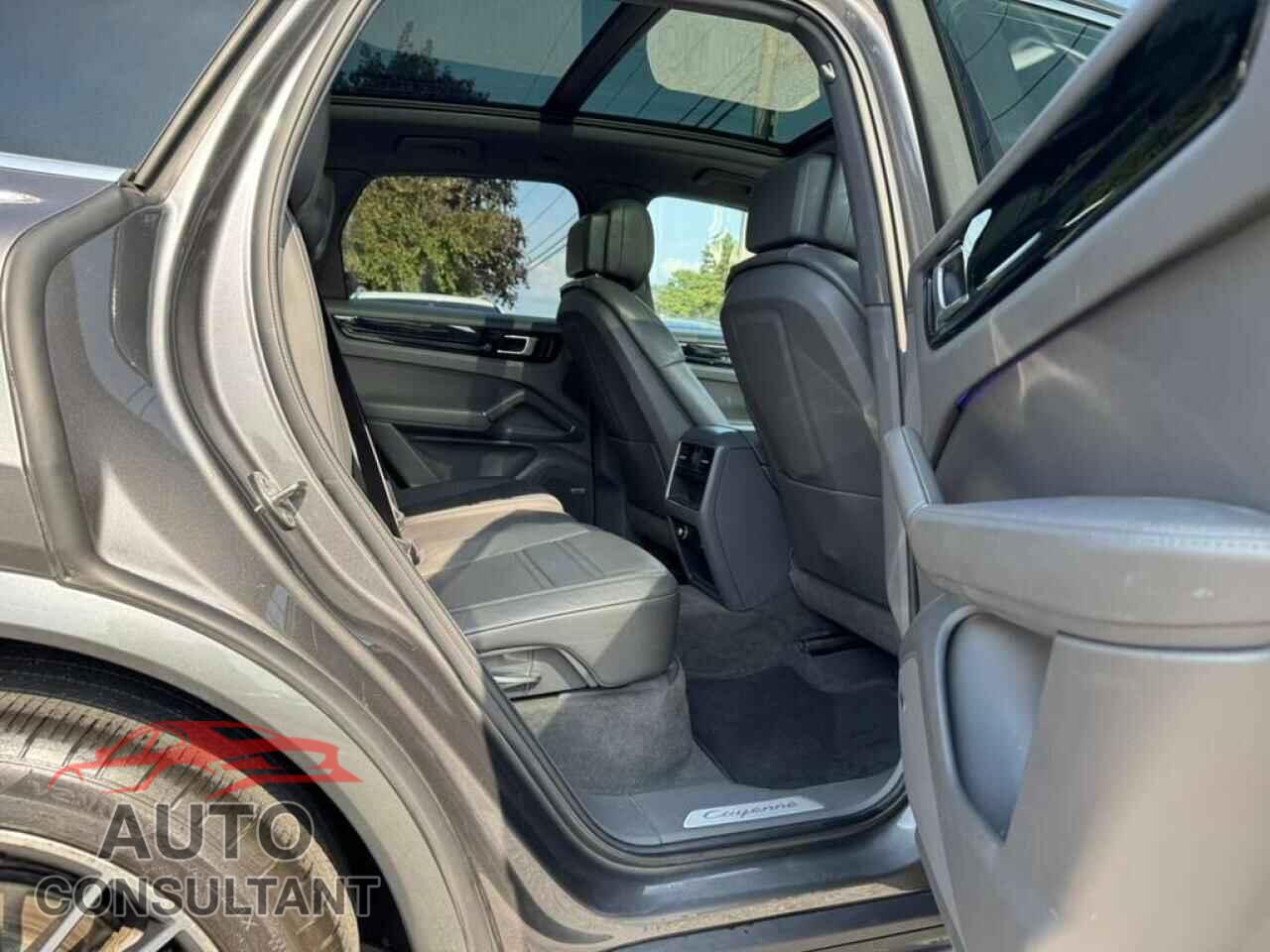 PORSCHE CAYENNE 2019 - WP1AA2AY6KDA05263