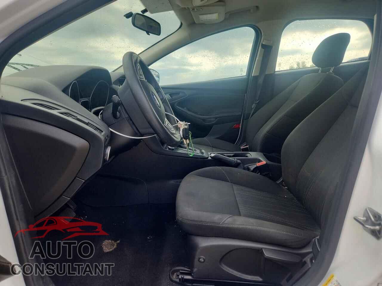 FORD FOCUS 2016 - 1FADP3E26GL233078