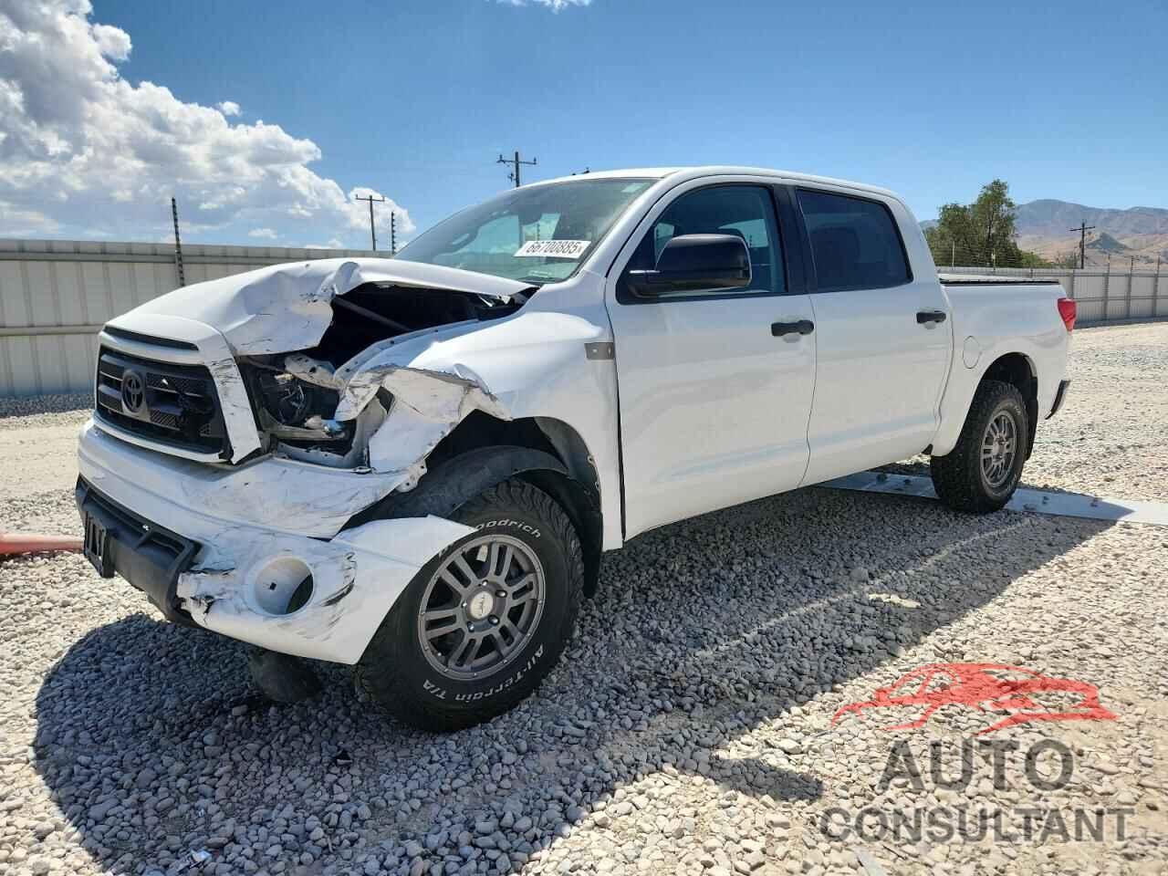 TOYOTA TUNDRA 2013 - 5TFDY5F15DX317020