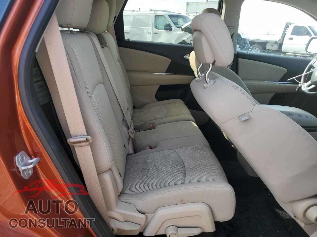 DODGE JOURNEY 2012 - 3C4PDCBB5CT323308