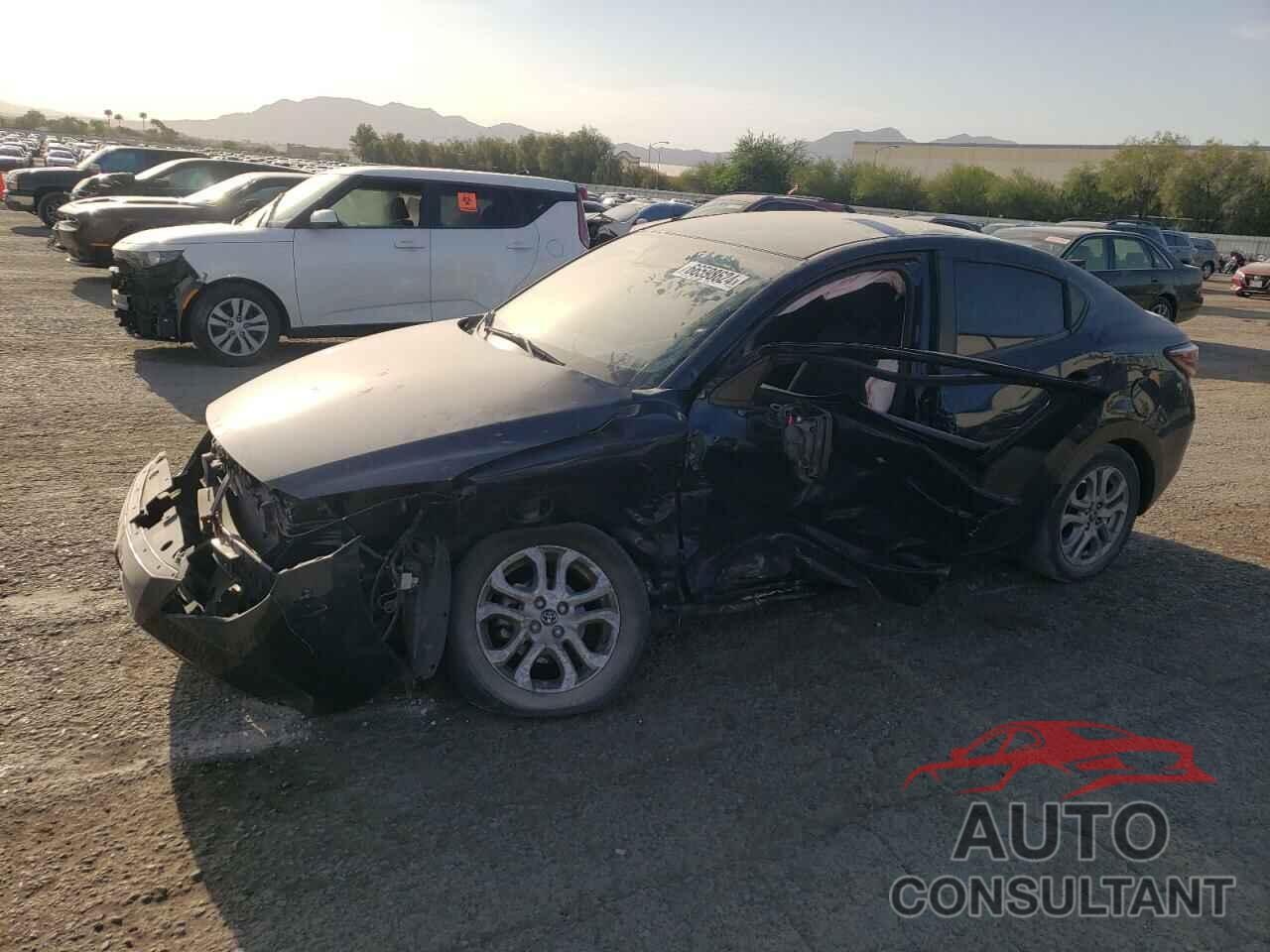 TOYOTA YARIS 2017 - 3MYDLBYV1HY156720