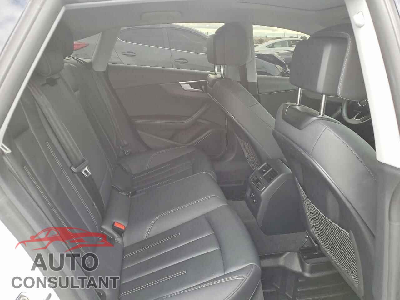 AUDI A5 2022 - WAUCBCF50NA017374
