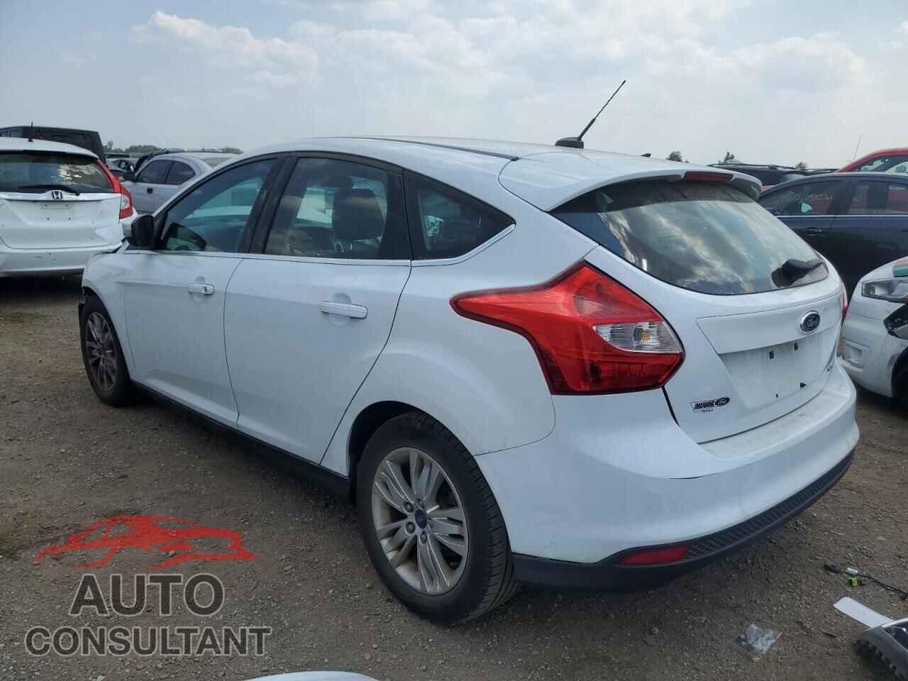 FORD FOCUS 2012 - 1FAHP3M24CL266240