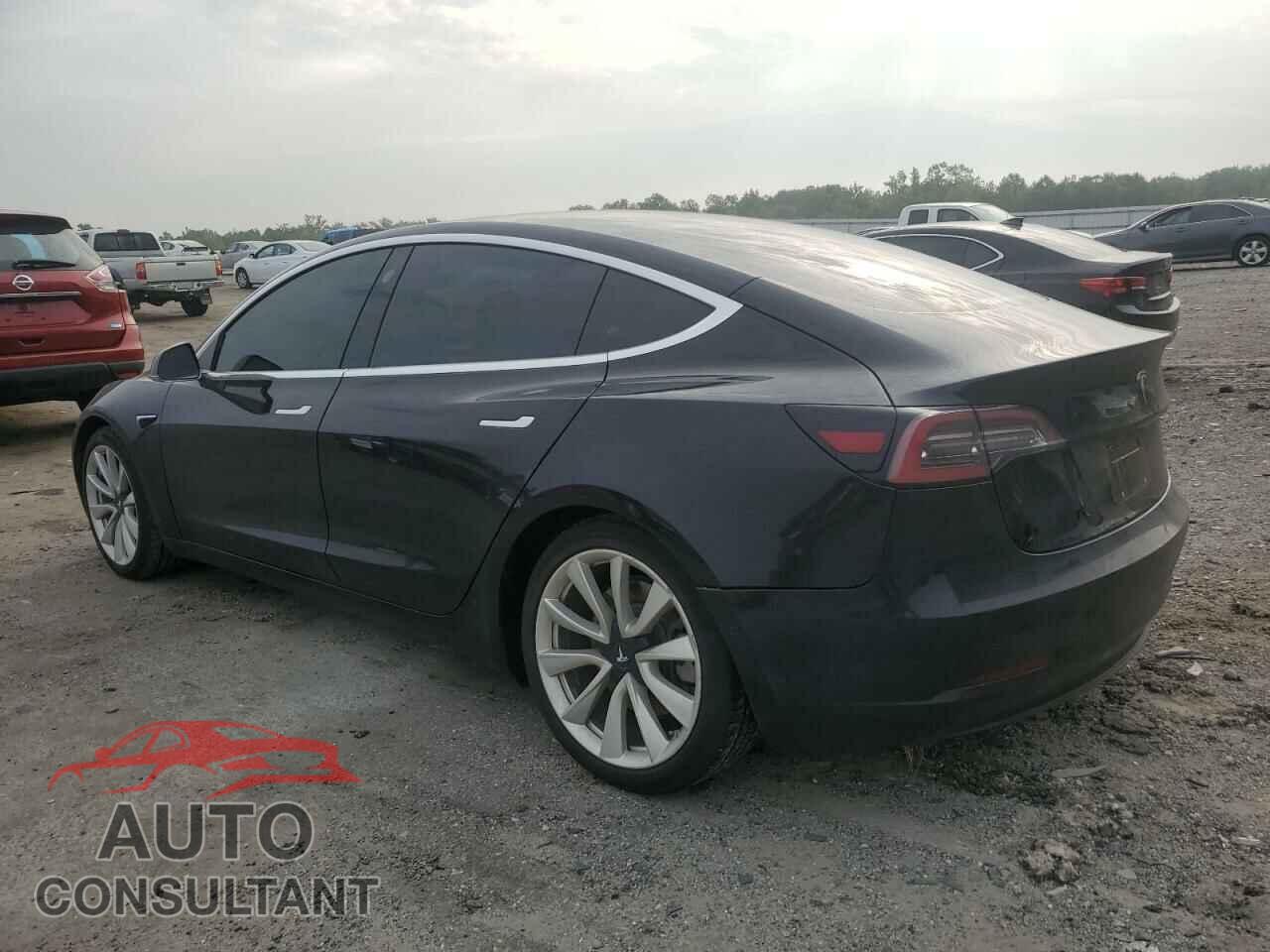 TESLA MODEL 3 2018 - 5YJ3E1EB0JF149154