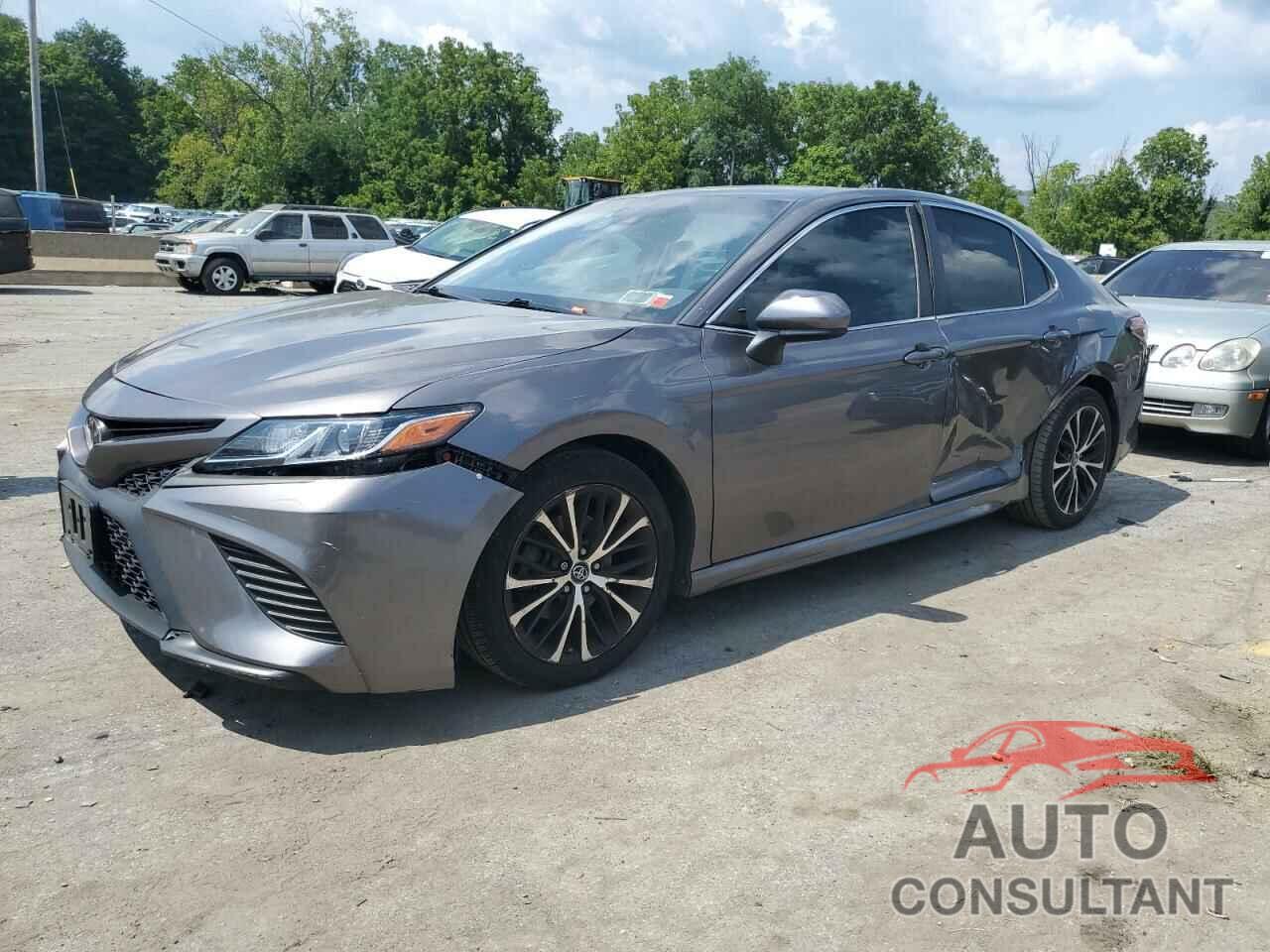 TOYOTA CAMRY 2018 - 4T1B11HK0JU536132