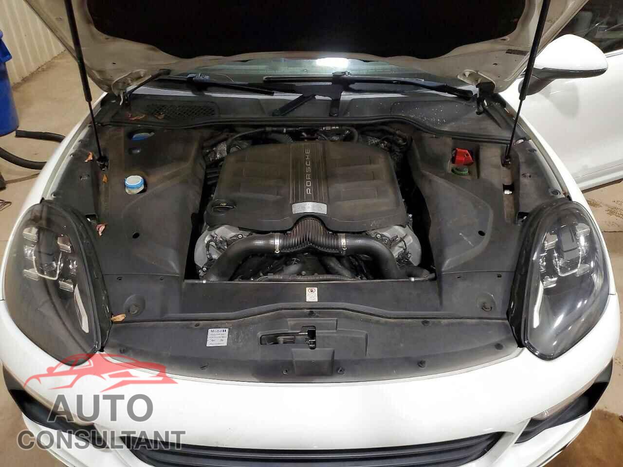 PORSCHE CAYENNE 2017 - WP1AB2A26HLA51165