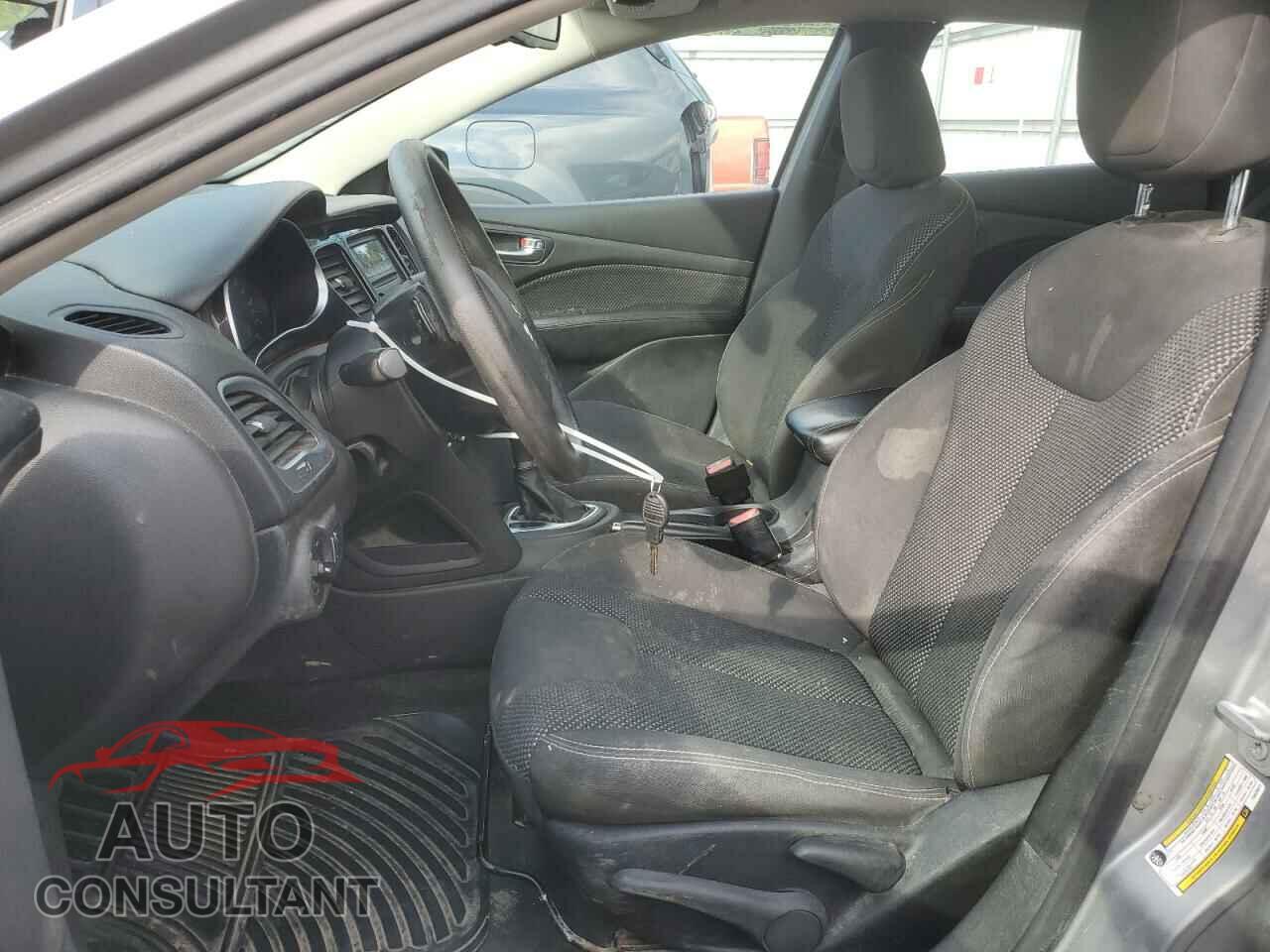 DODGE DART 2015 - 1C3CDFBB7FD420671
