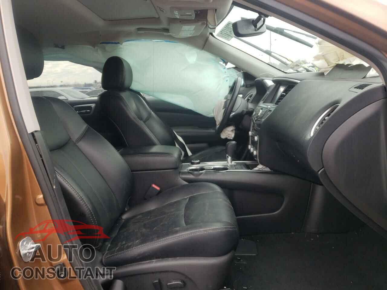NISSAN PATHFINDER 2017 - 5N1DR2MM6HC610362
