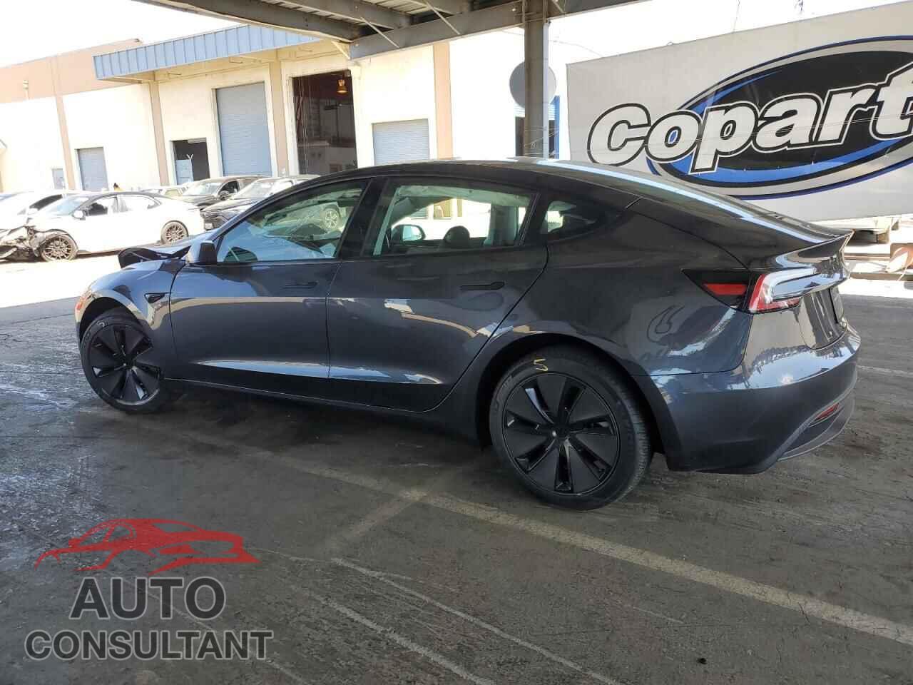 TESLA MODEL 3 2025 - 5YJ3E1EAXSF031766