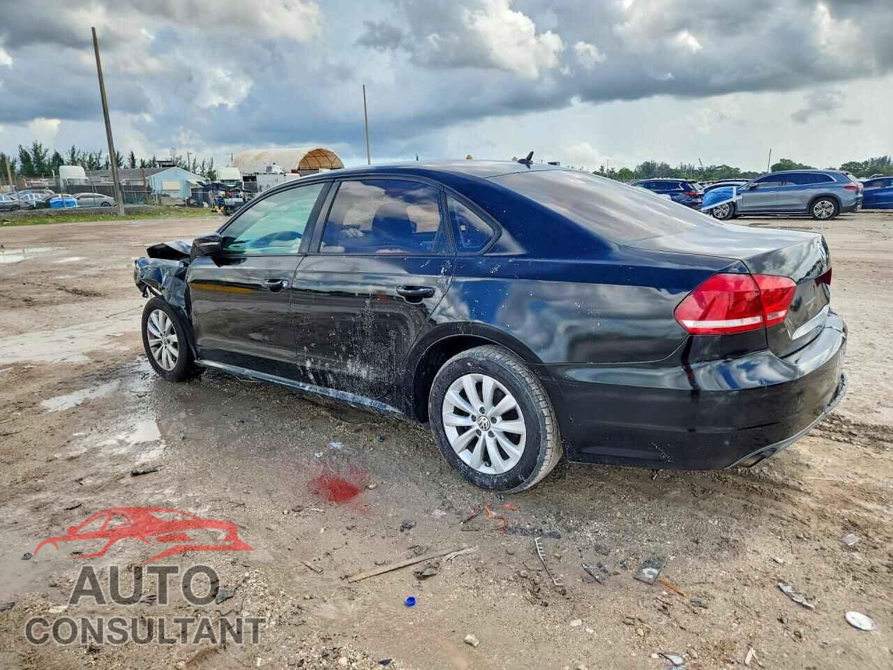 VOLKSWAGEN PASSAT 2013 - 1VWAP7A31DC085174
