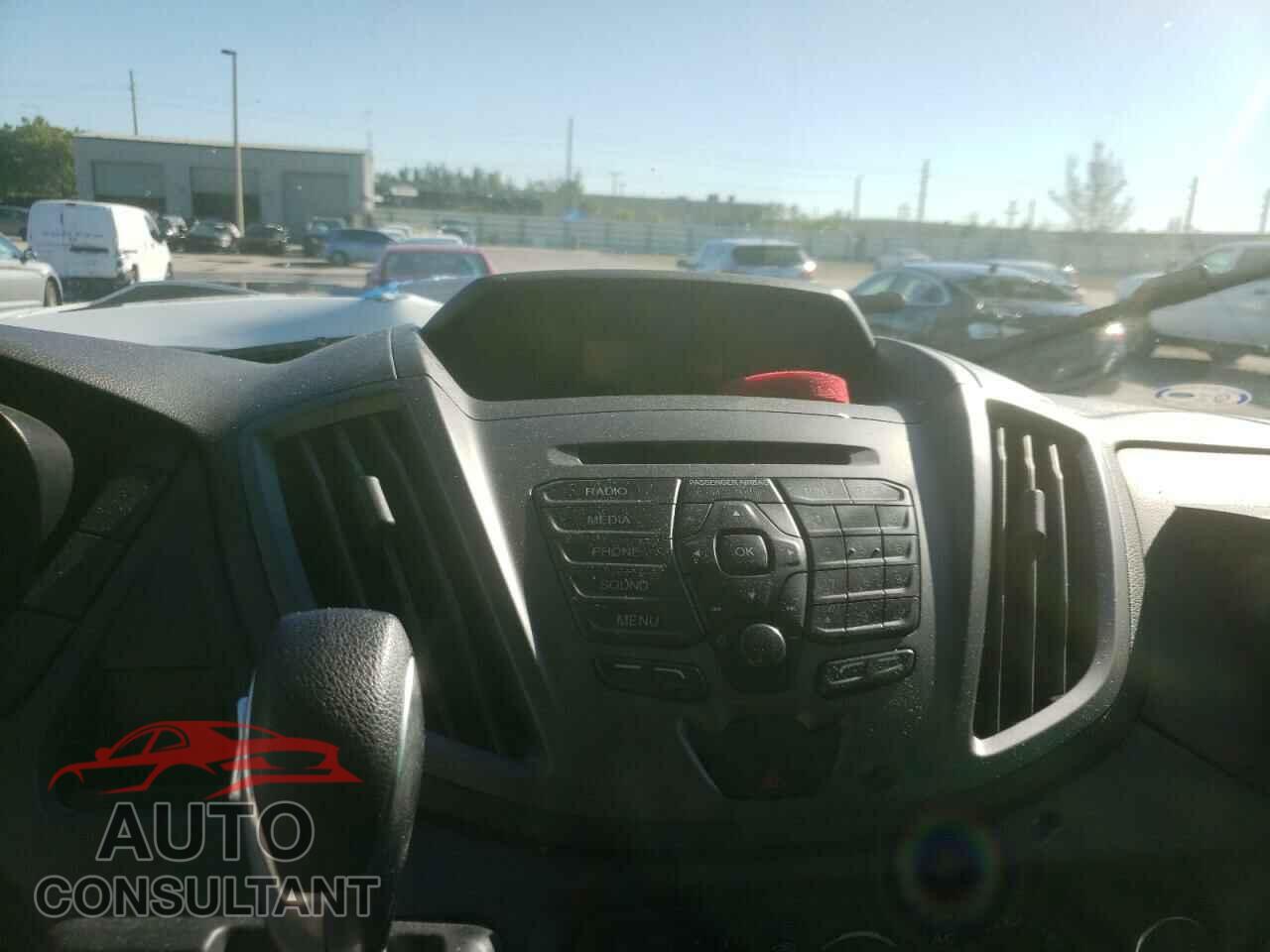 FORD TRANSIT CO 2019 - 1FTYR2CM2KKA88558