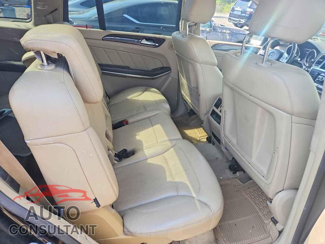 MERCEDES-BENZ GL-CLASS 2013 - 4JGDF7CE7DA105503