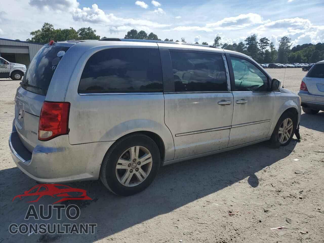 DODGE CARAVAN 2011 - 2D4RN5DG8BR608602