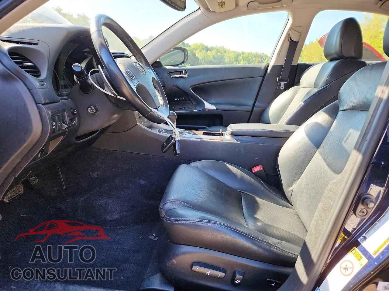 LEXUS IS 2010 - JTHCF5C2XA5037839