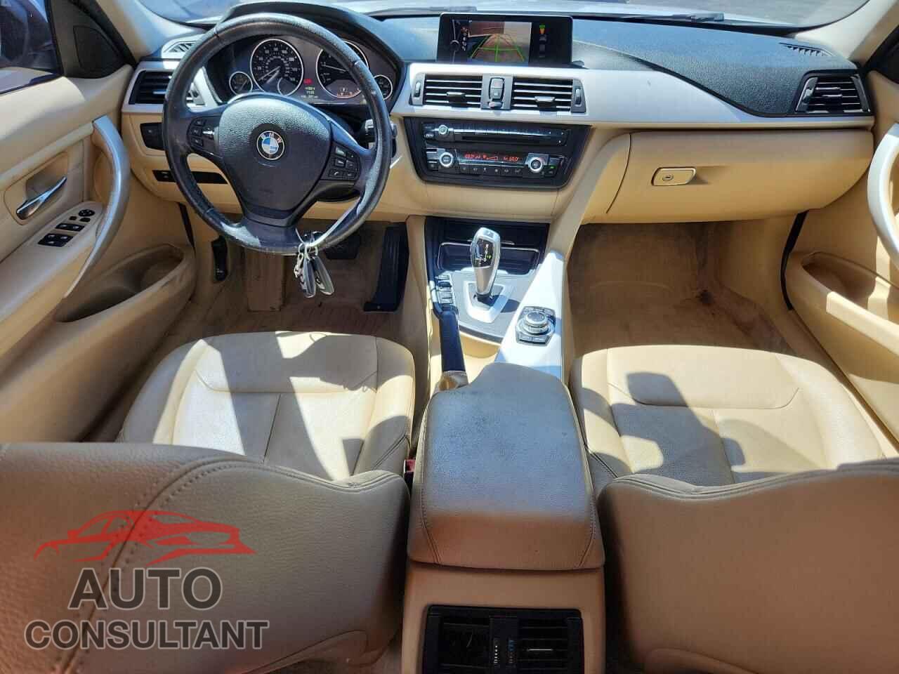 BMW 3 SERIES 2013 - WBA3C1C51DK105008