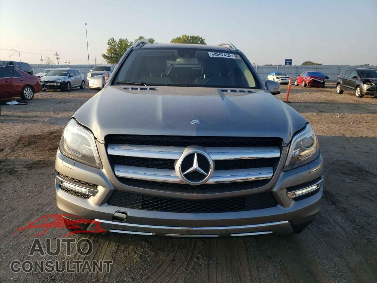 MERCEDES-BENZ GL-CLASS 2016 - 4JGDF6EE6GA705618