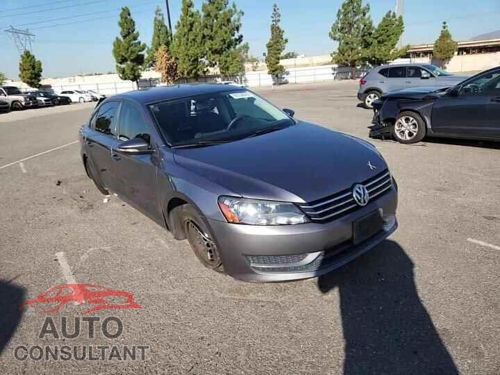VOLKSWAGEN PASSAT 2012 - 1VWAP7A38CC014746