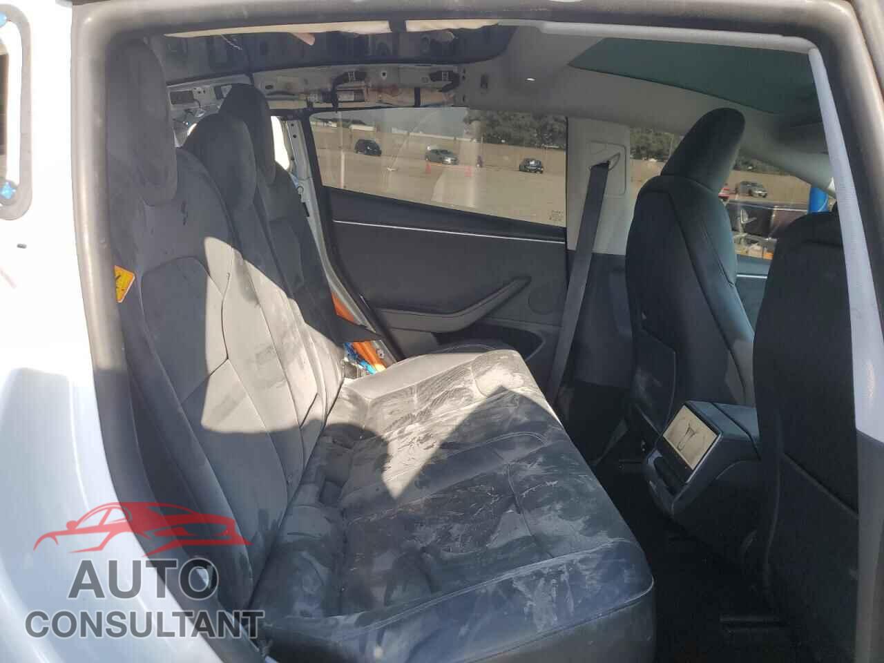 TESLA MODEL 3 2024 - 5YJ3E1EB9RF763034