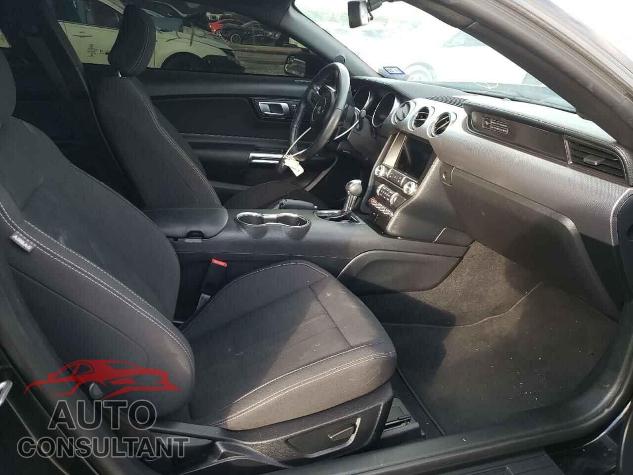 FORD MUSTANG 2020 - 1FA6P8TH7L5176000