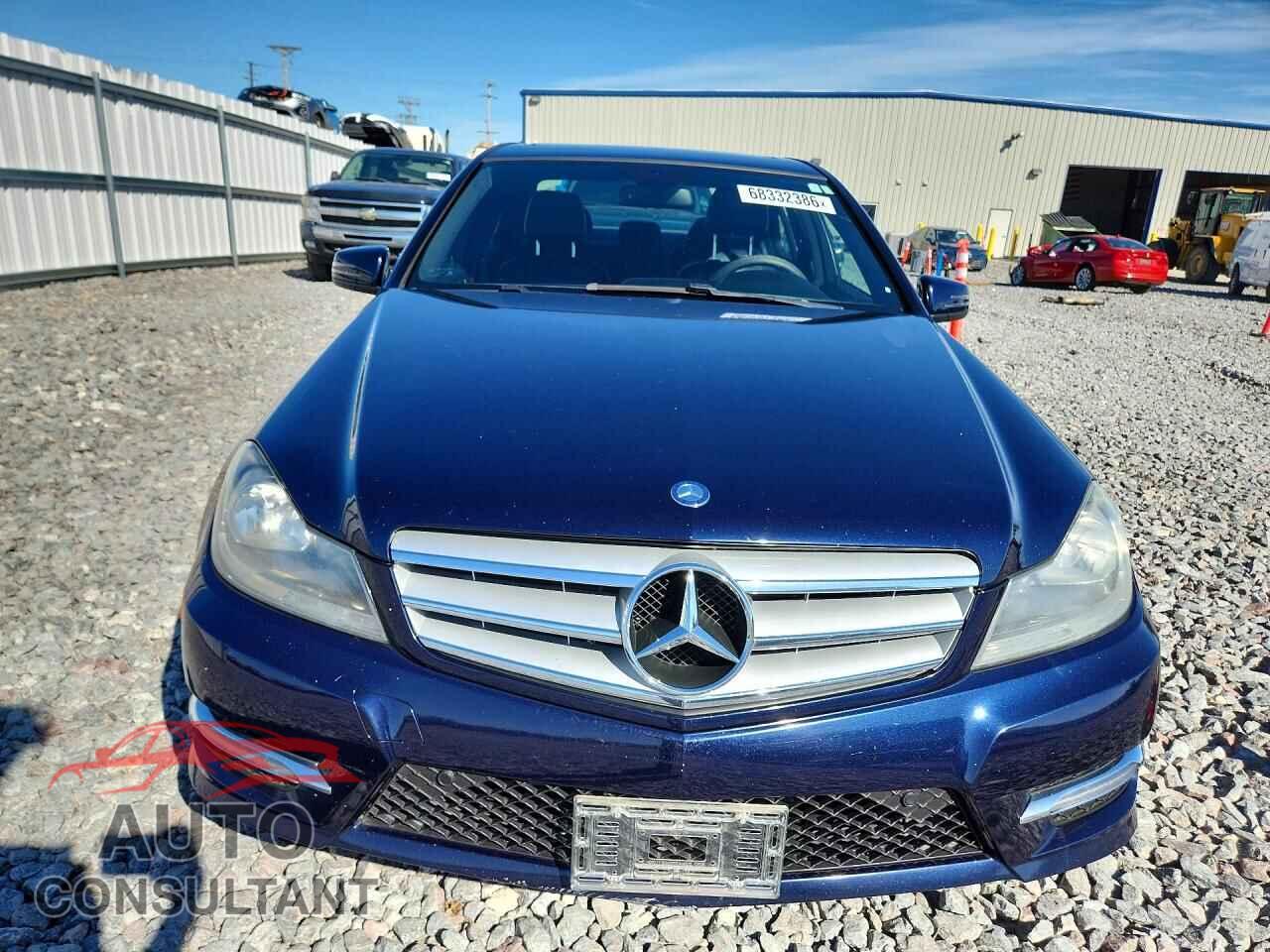 MERCEDES-BENZ C-CLASS 2013 - WDDGF8AB6DA820729