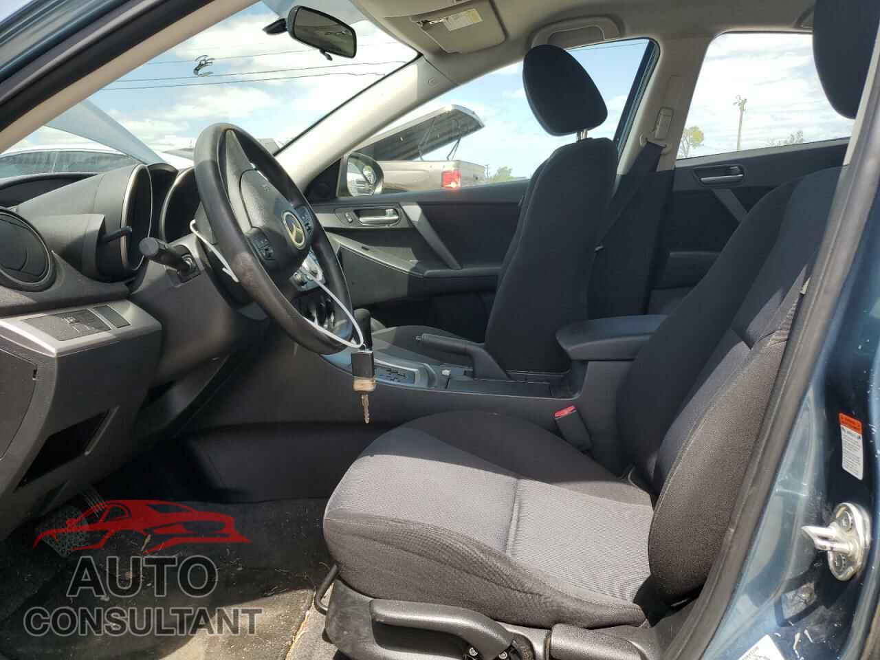 MAZDA 3 2010 - JM1BL1SF3A1314213