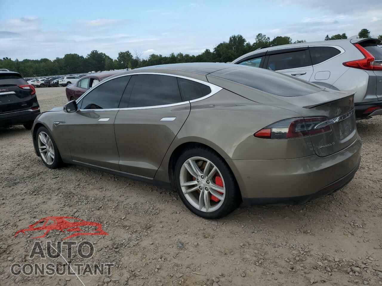 TESLA MODEL S 2015 - 5YJSA1H20FF093596