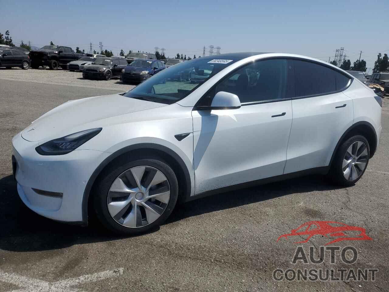 TESLA MODEL Y 2022 - 7SAYGDEE8NF361174
