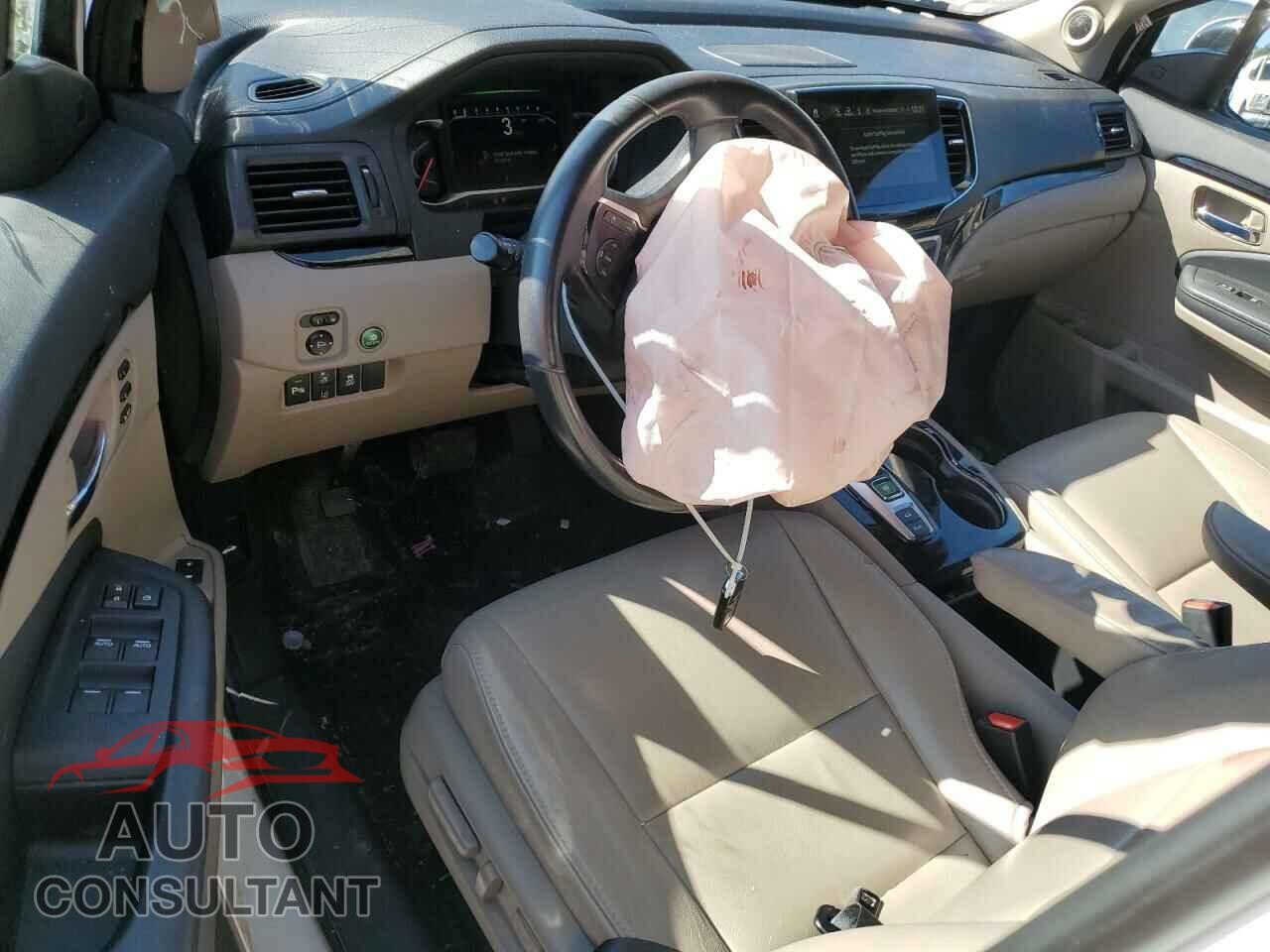 HONDA PILOT 2019 - 5FNYF6H92KB052841