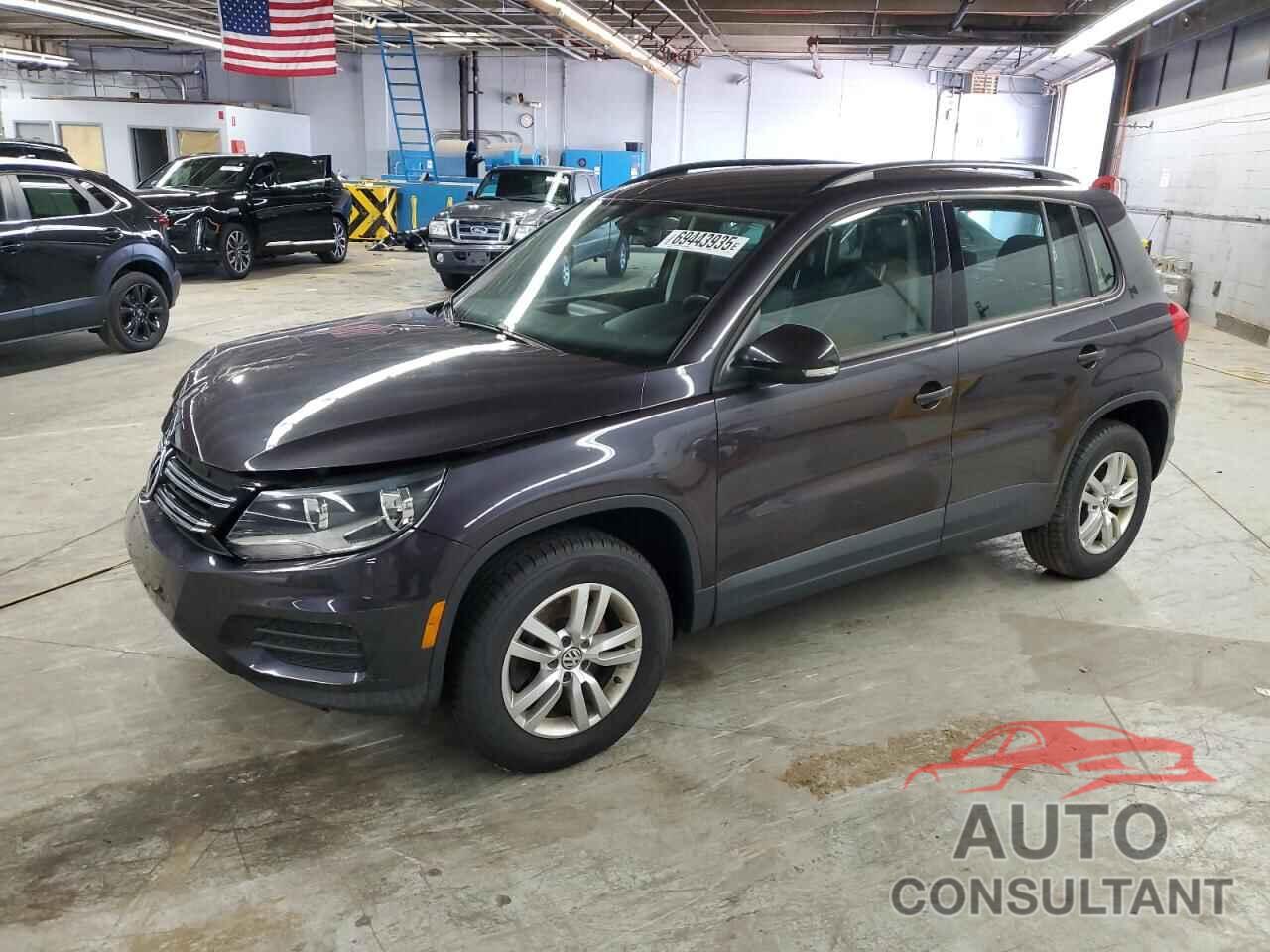 VOLKSWAGEN TIGUAN 2016 - WVGBV7AX4GW608587
