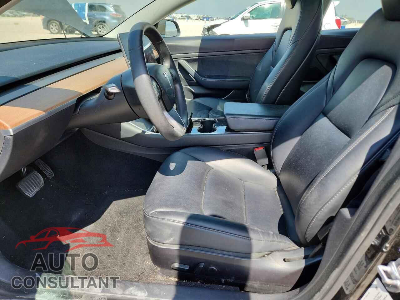 TESLA MODEL 3 2020 - 5YJ3E1EA9LF704533