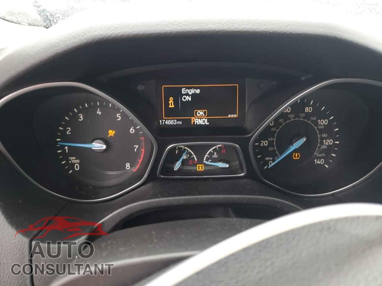 FORD FOCUS 2015 - 1FADP3K25FL251476