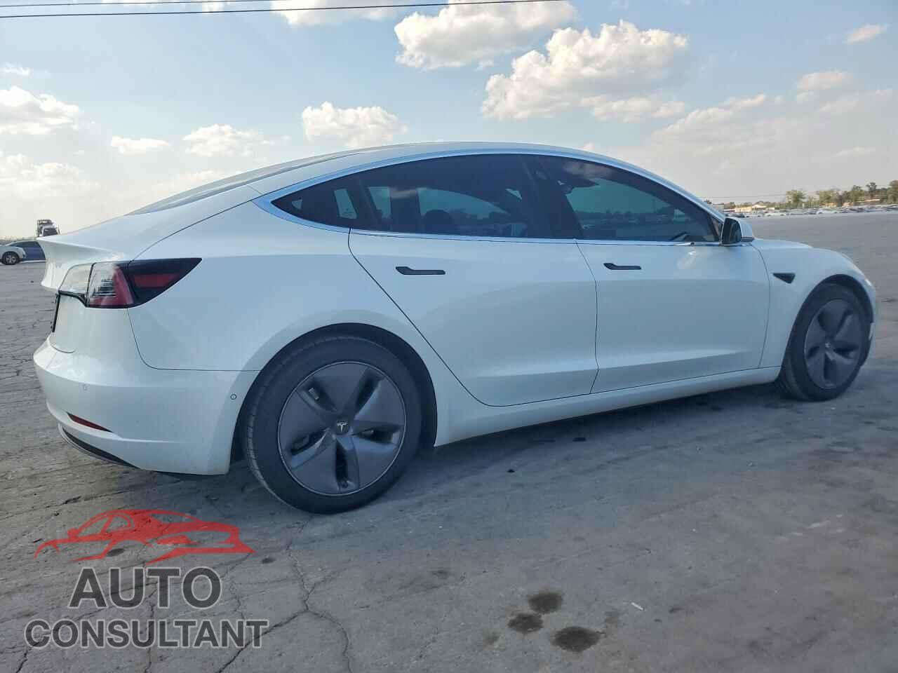 TESLA MODEL 3 2019 - 5YJ3E1EB9KF469896