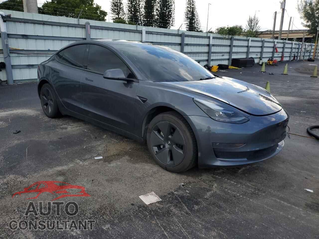 TESLA MODEL 3 2023 - 5YJ3E1EA5PF675294