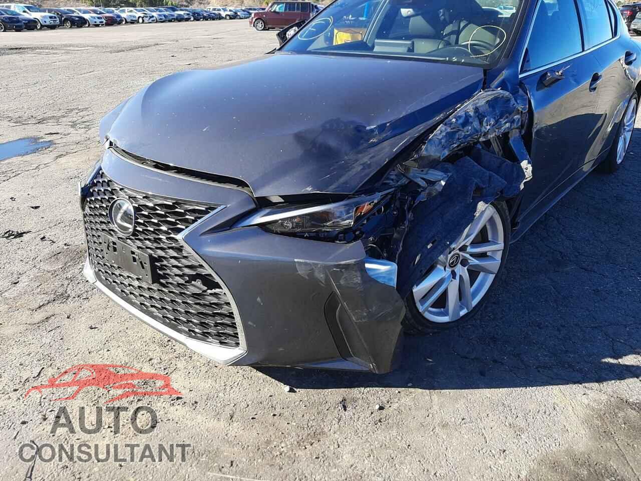 LEXUS IS 2021 - JTHAA1D23M5111166