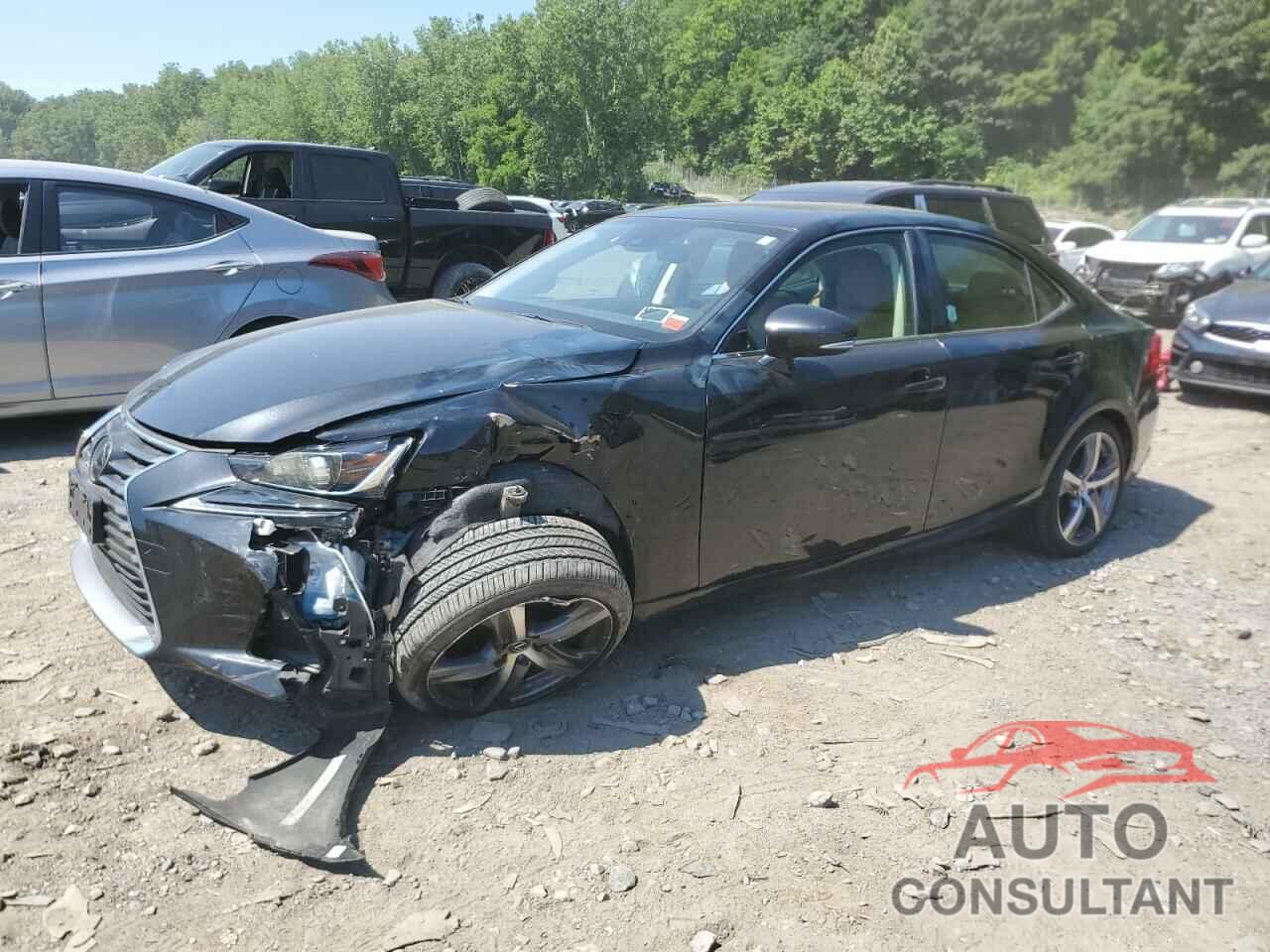 LEXUS IS 2018 - JTHC81D22J5031521