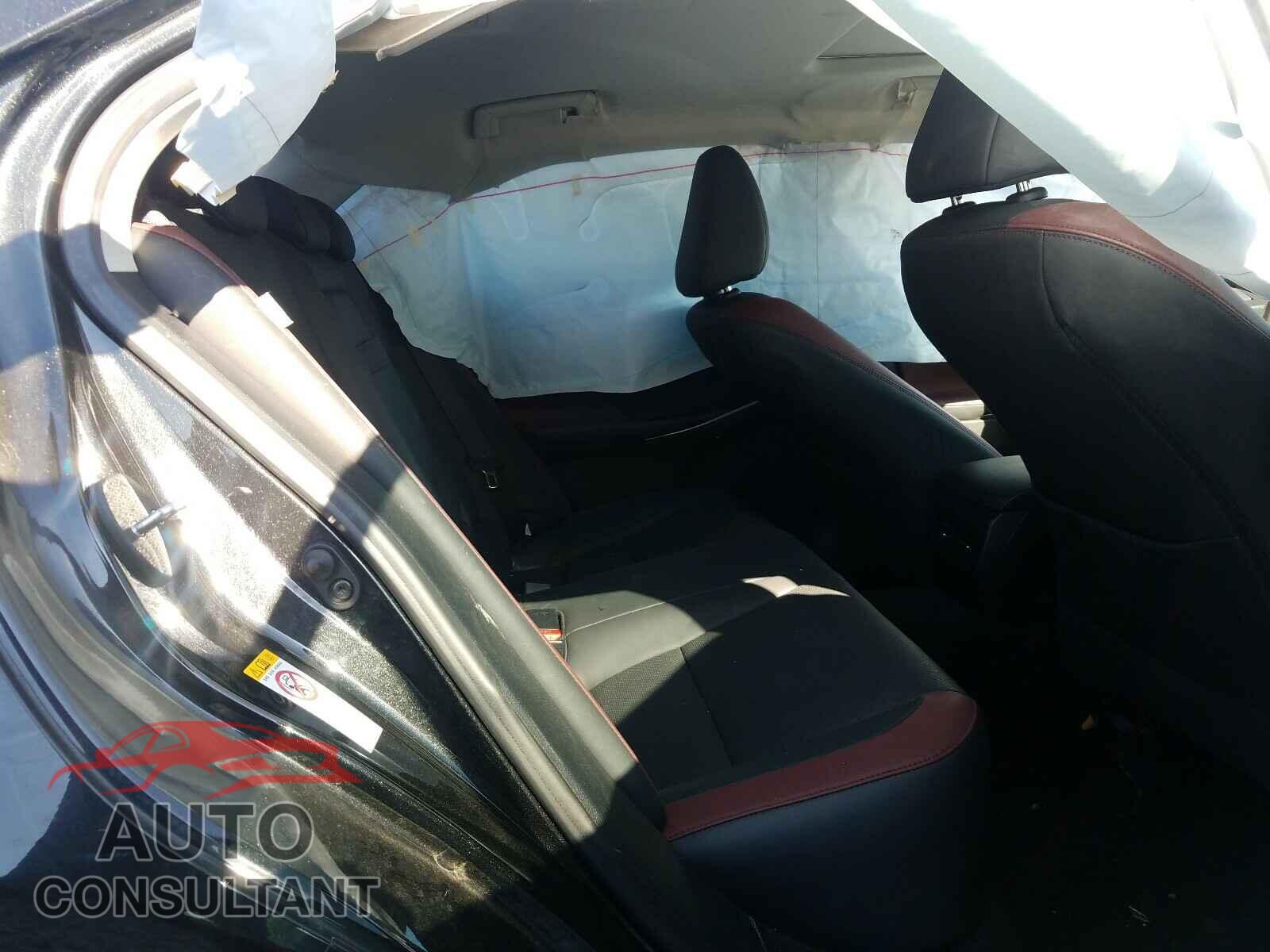 LEXUS IS 2017 - JTHBA1D28H5039908