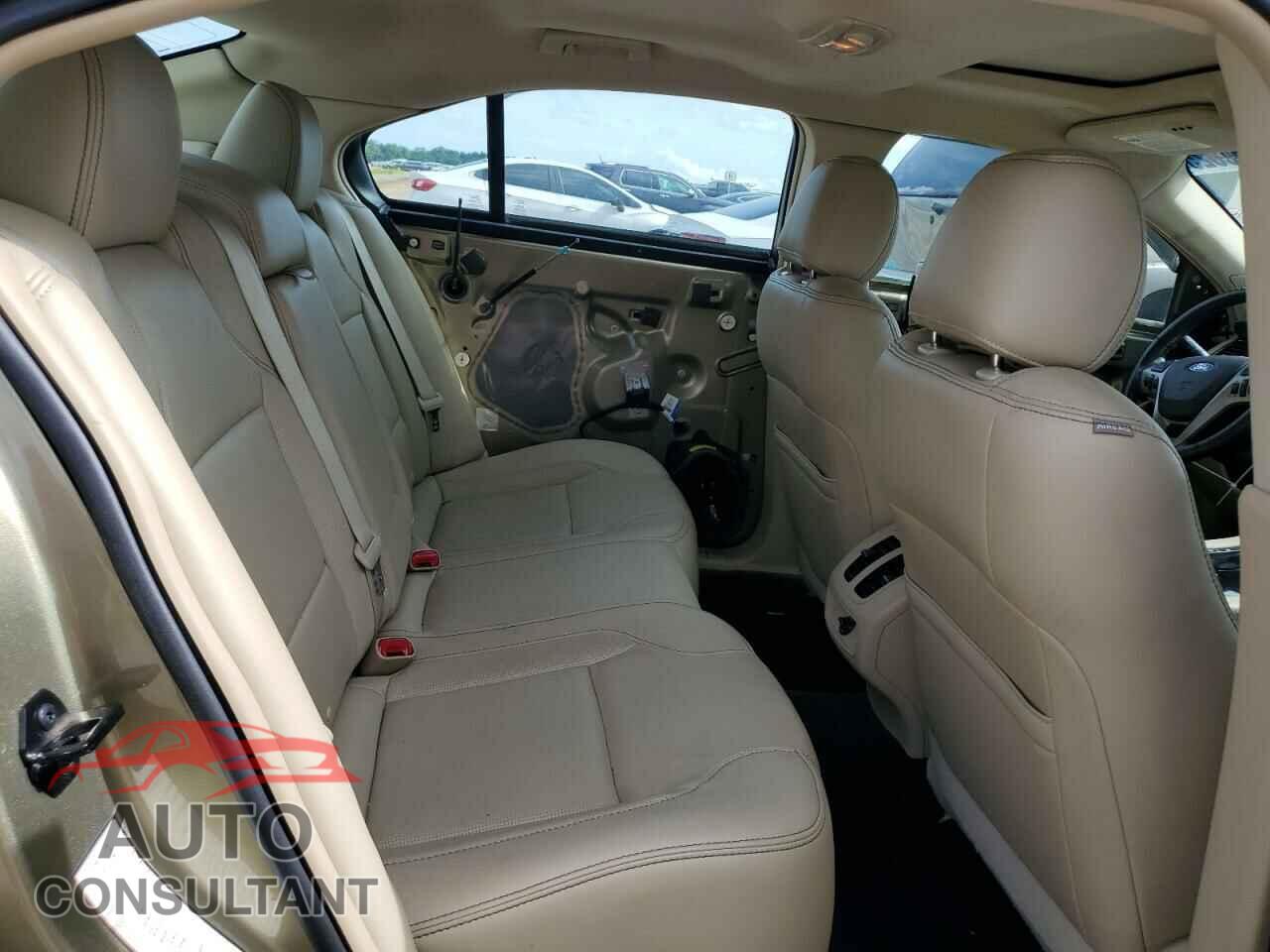 FORD TAURUS 2013 - 1FAHP2F84DG233065