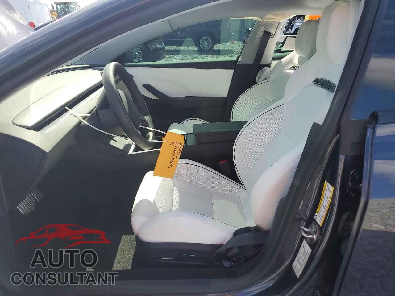 TESLA MODEL 3 2024 - 5YJ3E1ET6RF858286