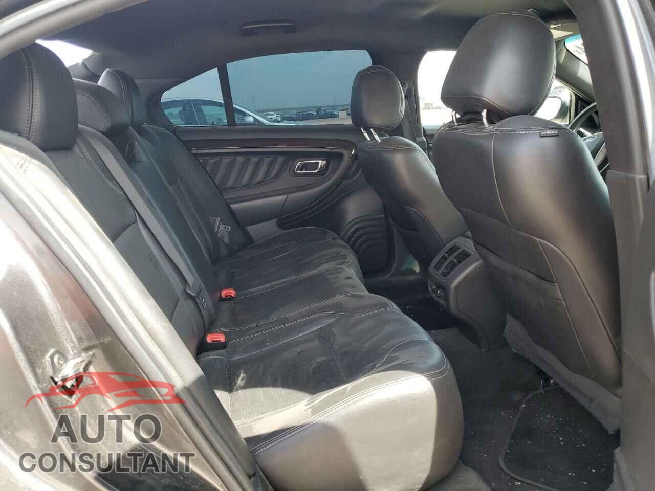 FORD TAURUS 2017 - 1FAHP2F85HG104712