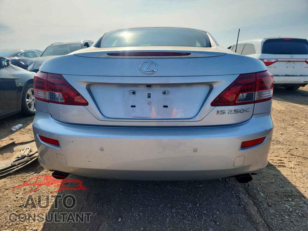 LEXUS IS 2012 - JTHFF2C27C2522147