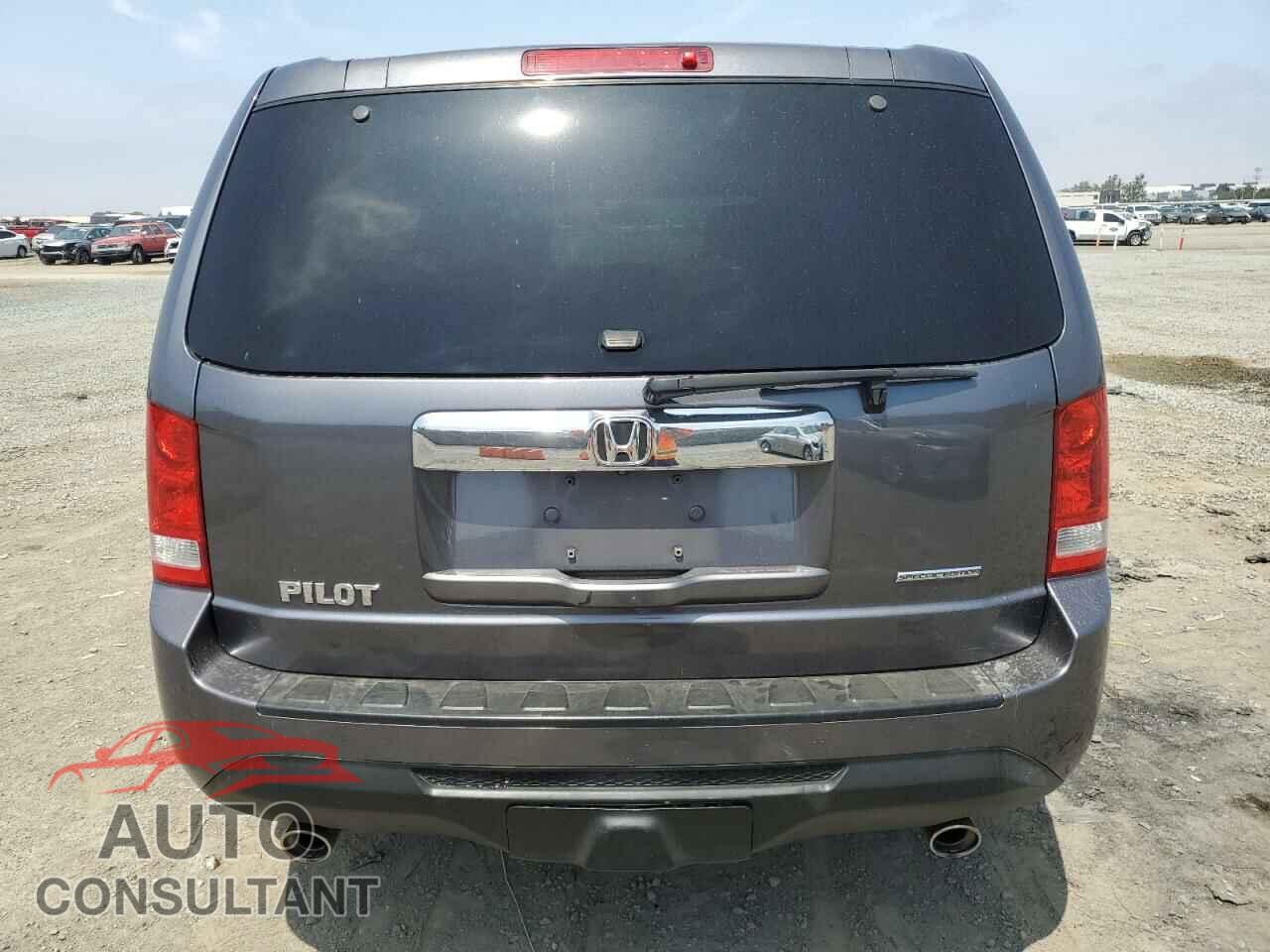 HONDA PILOT 2015 - 5FNYF3H39FB007329