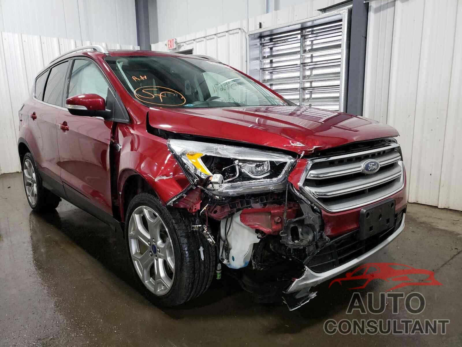 FORD ESCAPE 2017 - 1FMCU9J96HUB44154