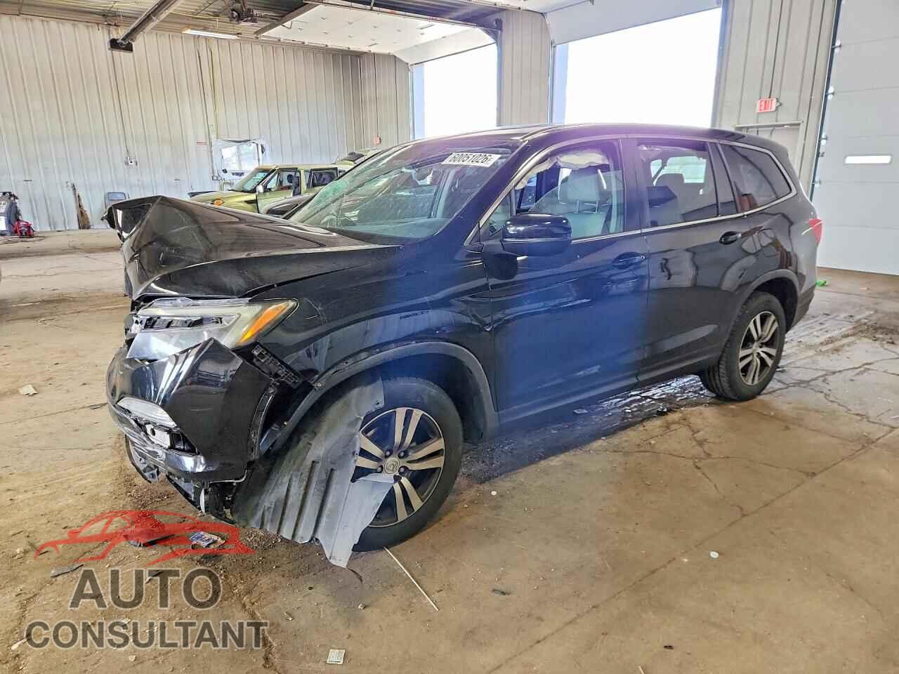 HONDA PILOT 2017 - 5FNYF6H52HB018730