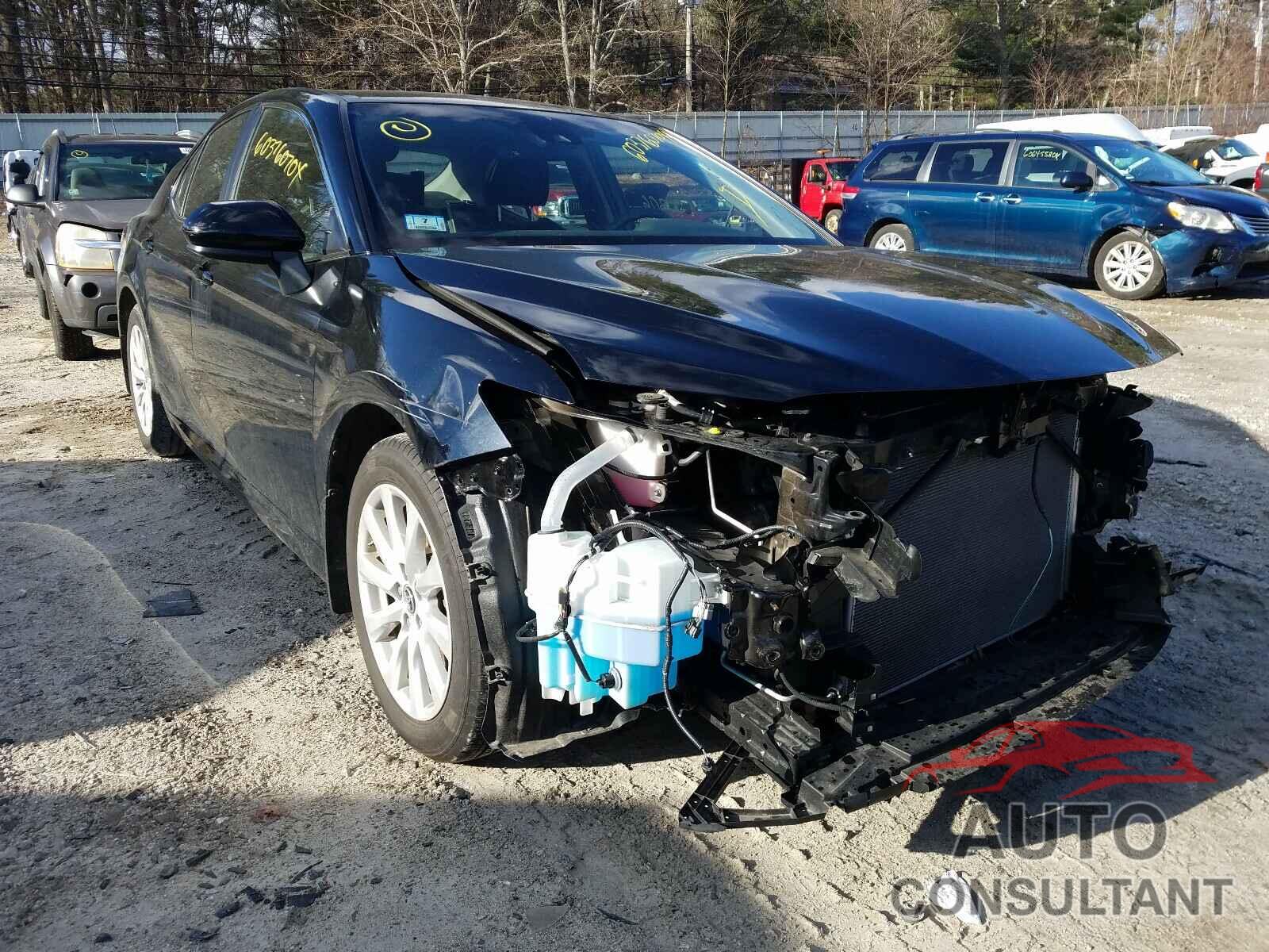 TOYOTA CAMRY 2018 - JTNB11HKXJ3067718