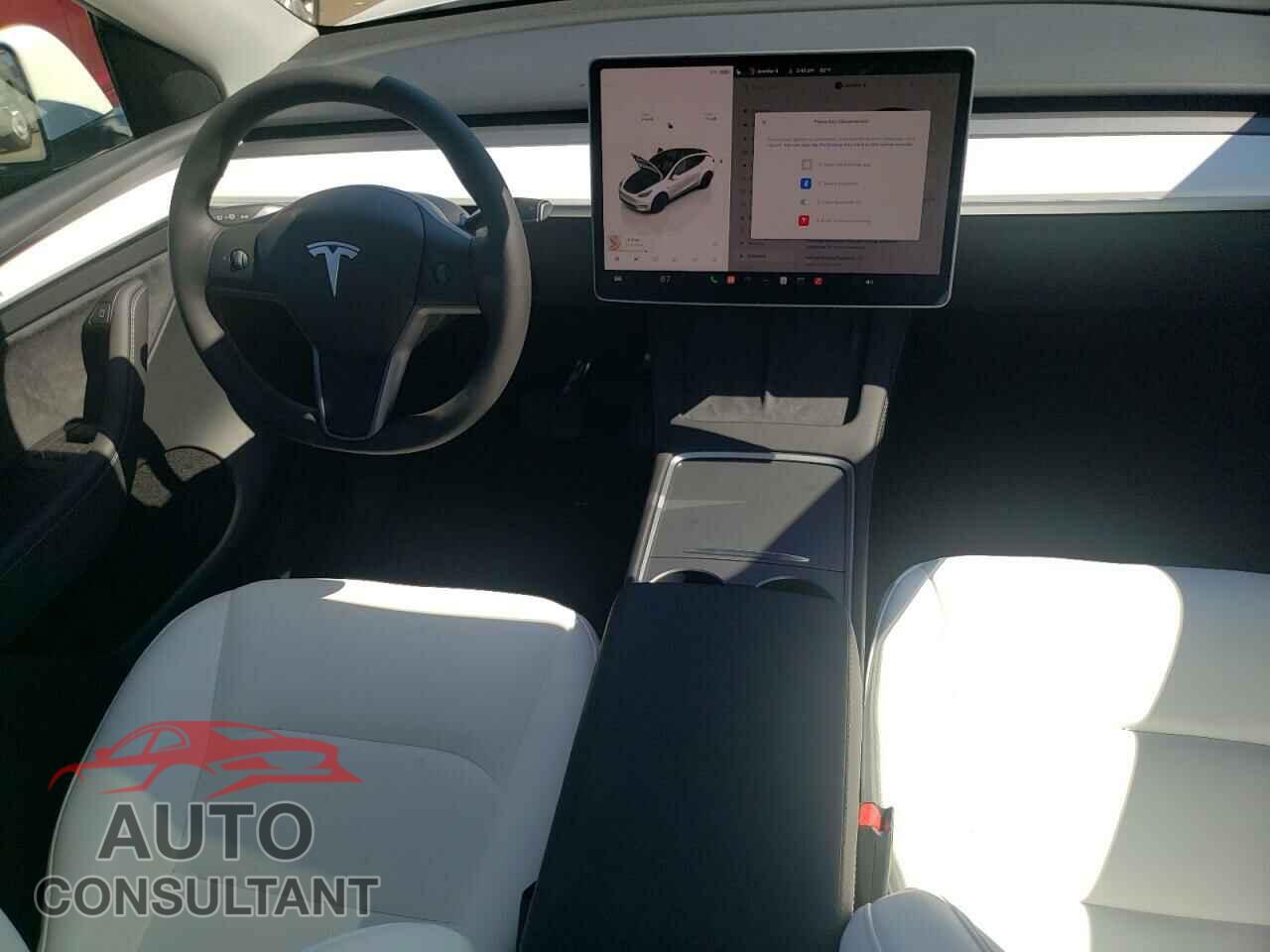 TESLA MODEL Y 2024 - 7SAYGAEE0RF102554