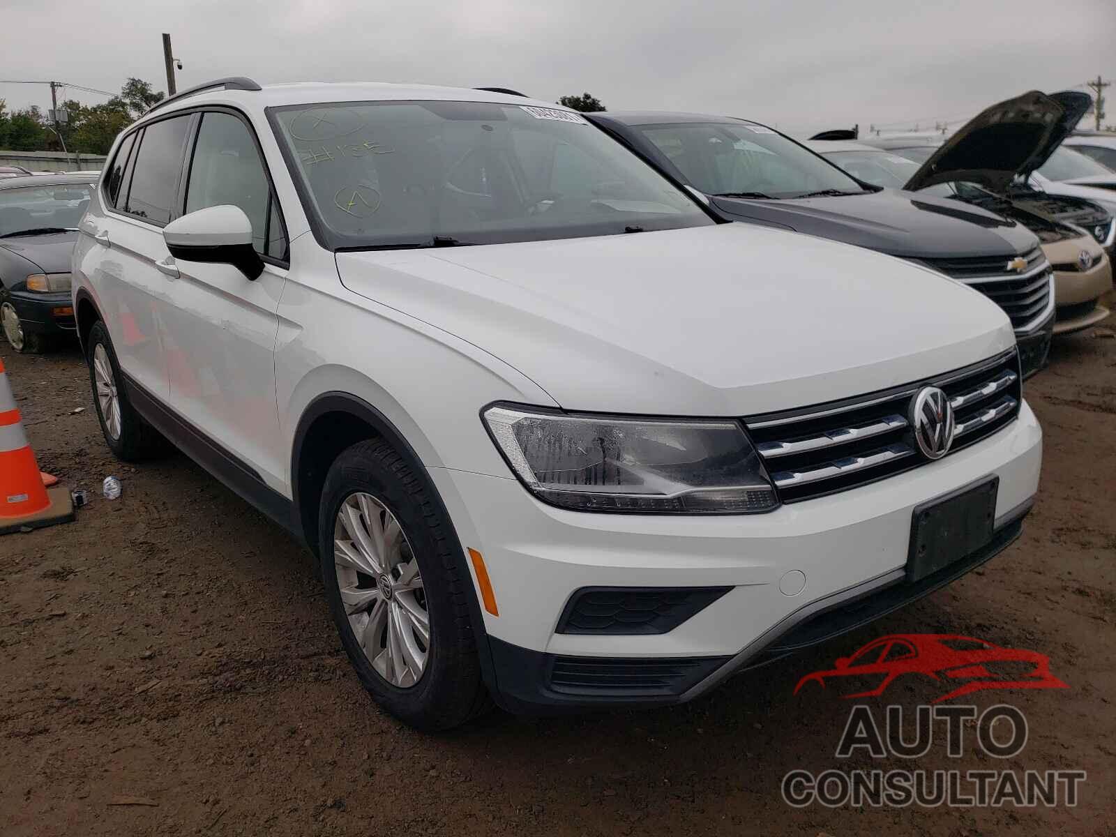 VOLKSWAGEN TIGUAN 2018 - 3VV0B7AX0JM071777